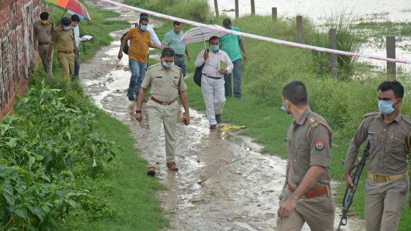 Furore after Indian police shoot gangster dead