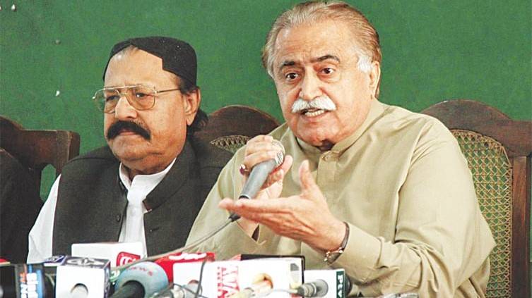 Imran considers himself a general without uniform: Chandio