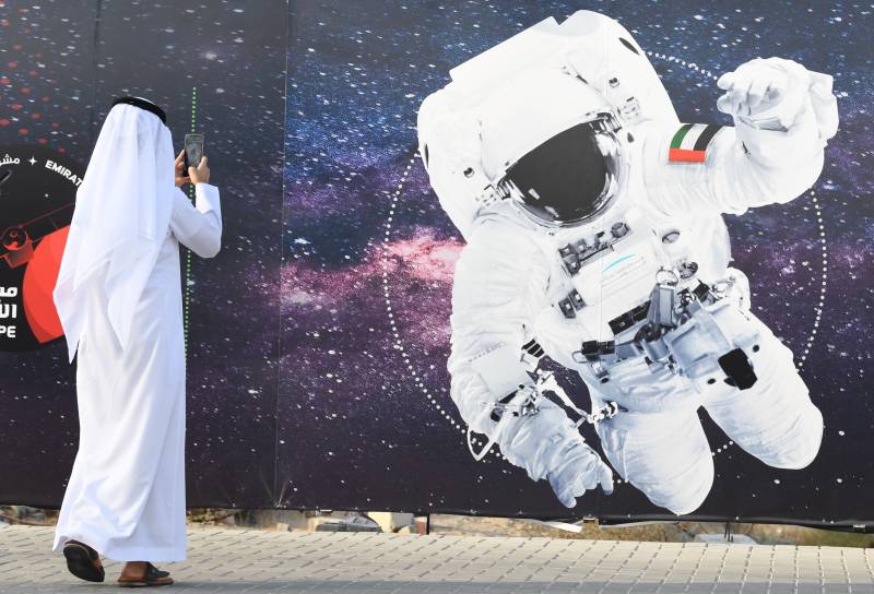 UAE plans to launch Mars probe Friday after weather delay