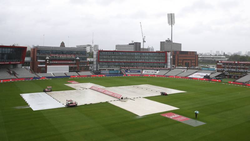 Rain frustrates Broad's bid for 500 wickets, England win