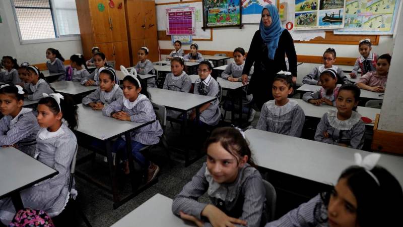 Gaza children return to school despite virus fears