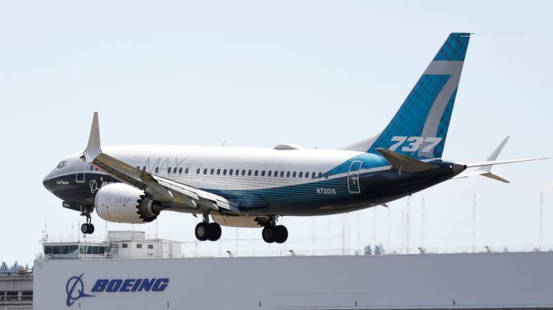 Boeing hit with 43 737 MAX cancellations, no new orders in July