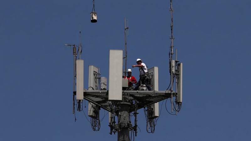 US frees more bandwidth for 5G network use