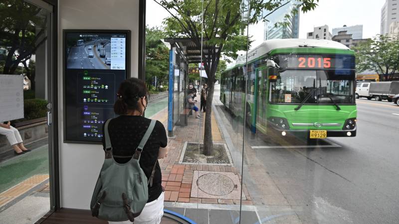 Bus stop newest front in South Korea's coronavirus battle