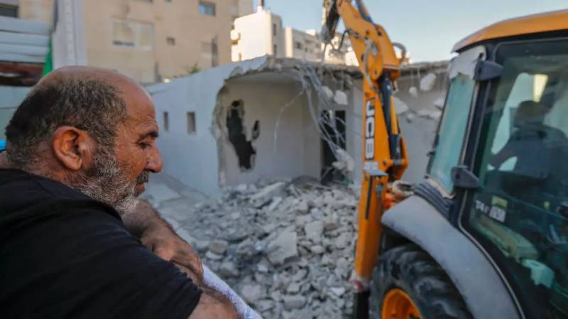 Denied permits, Palestinians raze own homes in Jerusalem