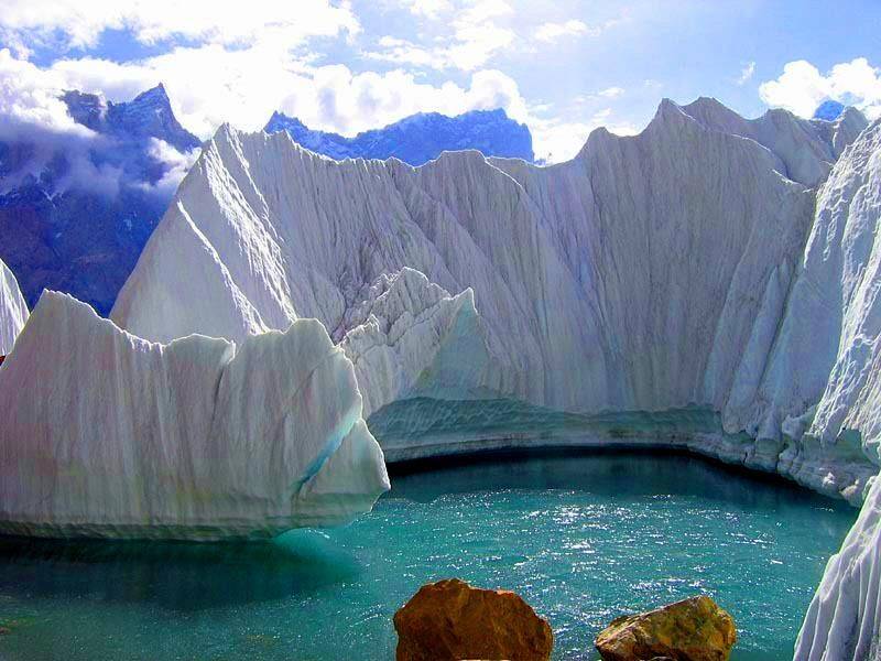 Climate change fuels sharp increase in glacier lakes including in Pakistan