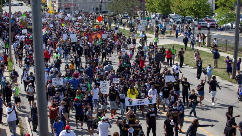 Protests after LA police kill black man over altercation