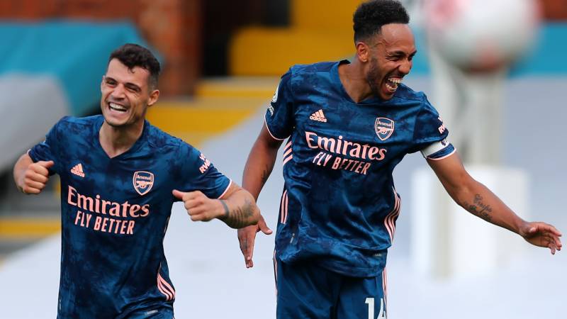 Rampant Arsenal crush Fulham as Premier League returns