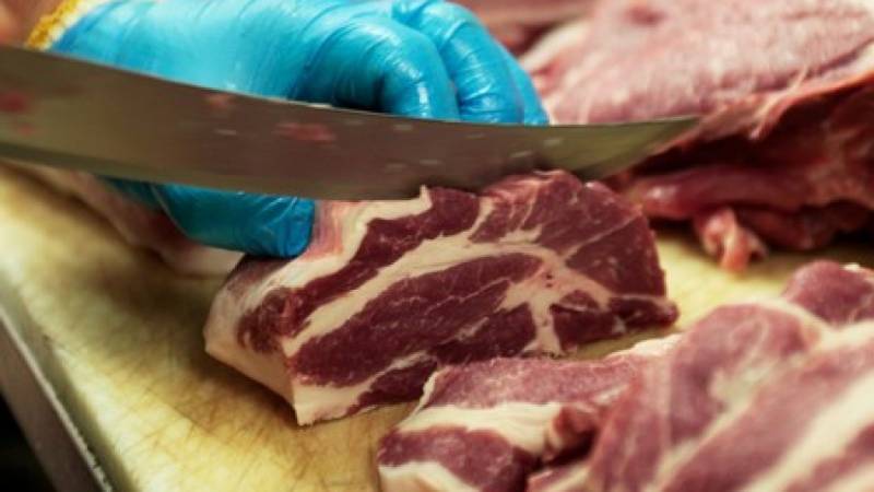 China halts imports of German pork after swine fever case