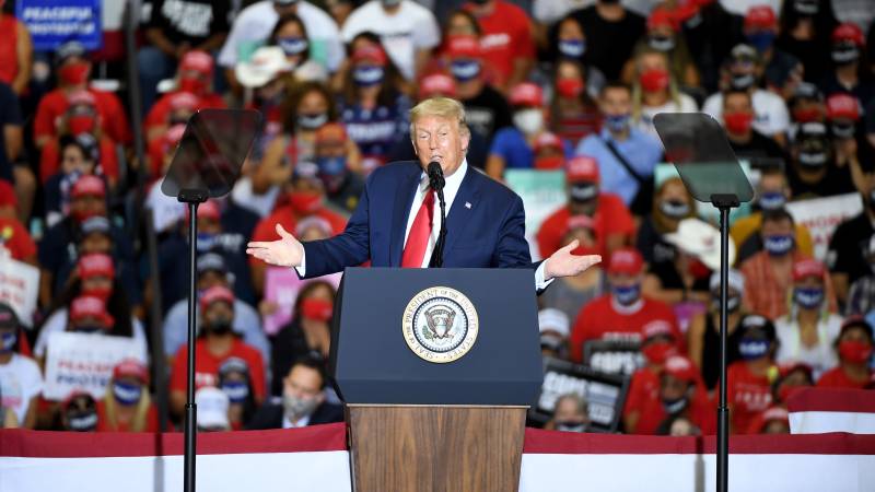 Trump indoor rally plan prompts virus warning