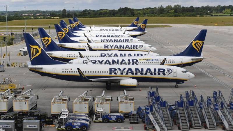 Ryanair slashes more flights on virus restrictions