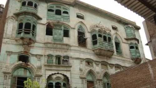 KP govt allocates Rs50m for conservation of Kapoor Haveli, other historical buildings