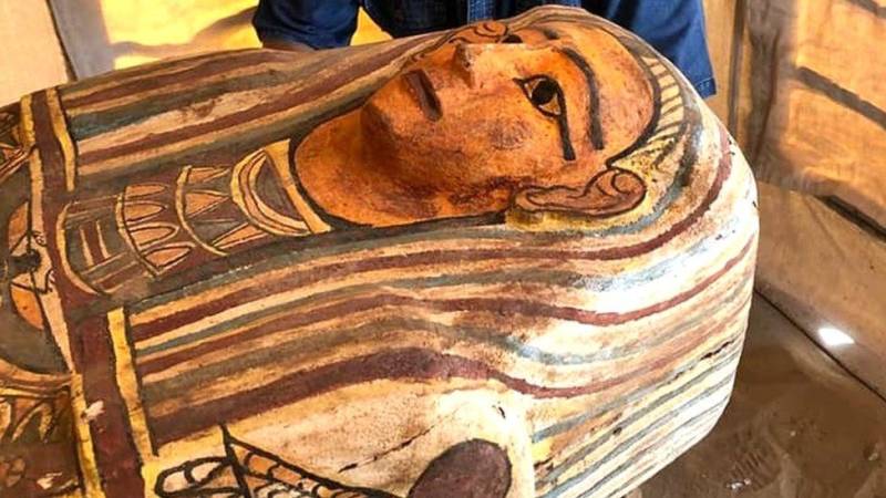 Egypt discovers 14 ancient sarcophagi at Saqqara