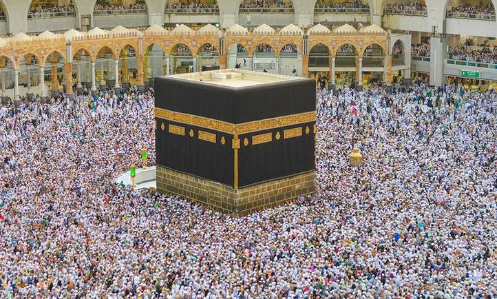 Saudi Arabia restores Umrah pilgrimage in phases