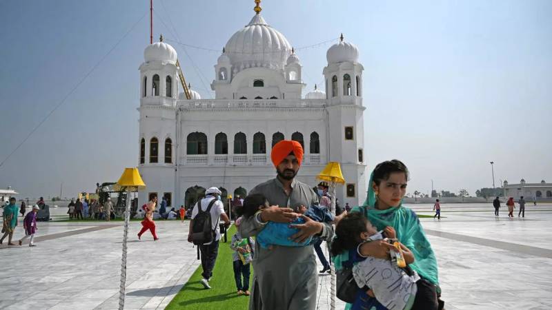 Virus fears stop Indian Sikhs visiting Pakistan site for festival