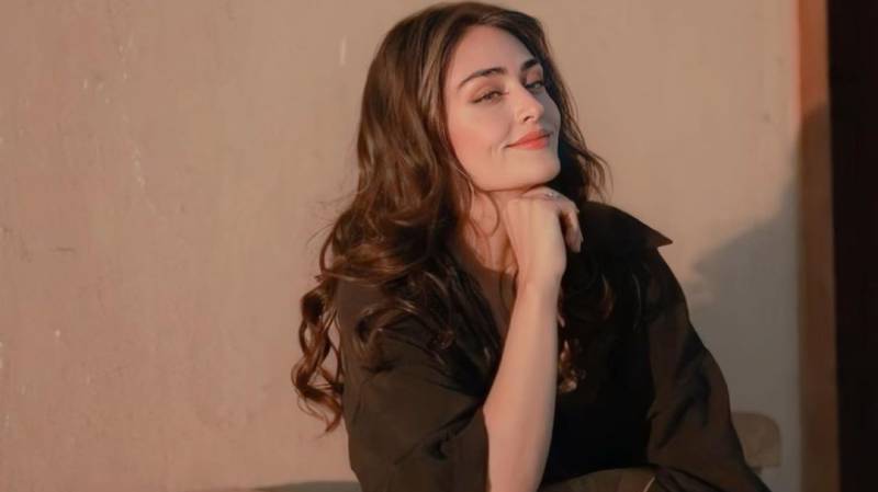 Ertugrul star Esra Bilgic’s new video leaves fans mesmerised 