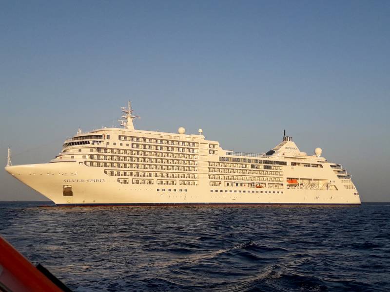 Saudi cruise displays pristine sites, economic ambitions