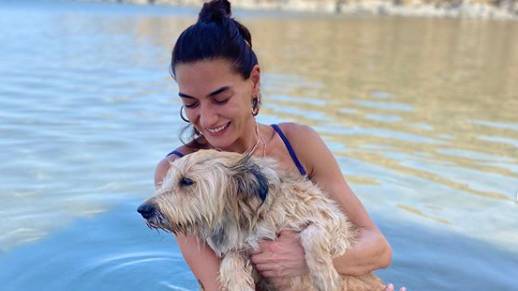 Ertugrul actress Hande Subasi stuns fans with new swimsuit photo