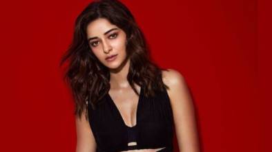 Ananya Panday wins over internet with new bold photos