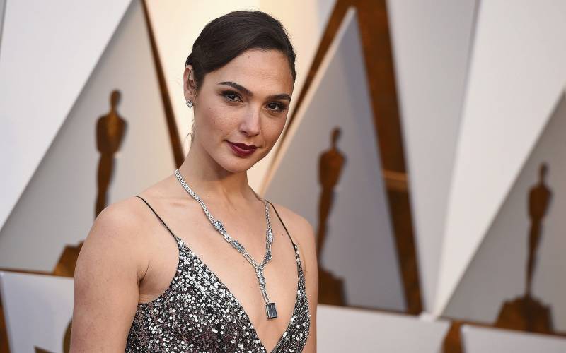 Pakistani critic flays Gal Gadot for accepting Cleopatra role 