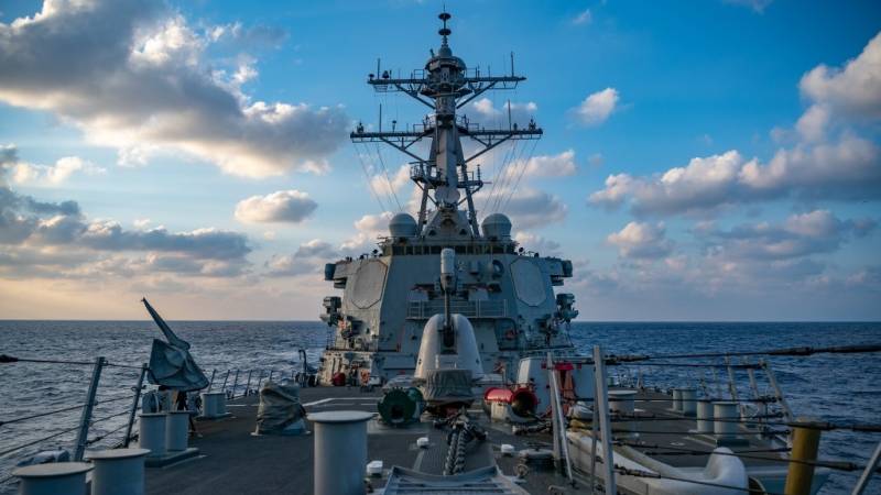 US destroyer sails through Taiwan Strait, provoking China