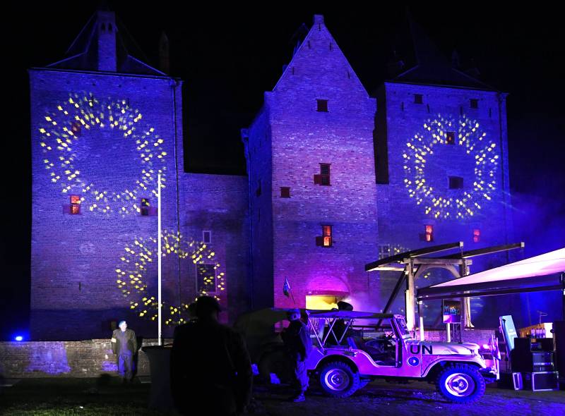 European buildings turn blue for UN's 75th anniversary