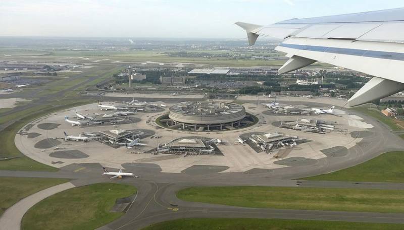 Heathrow says Paris now Europe's largest airport