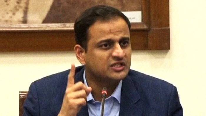 Punjab, KP responsible but wheat crisis being blamed on Sindh: Murtaza