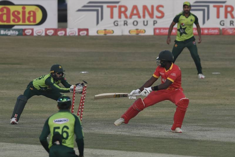 Pakistan thump Zimbabwe to clinch T20 series