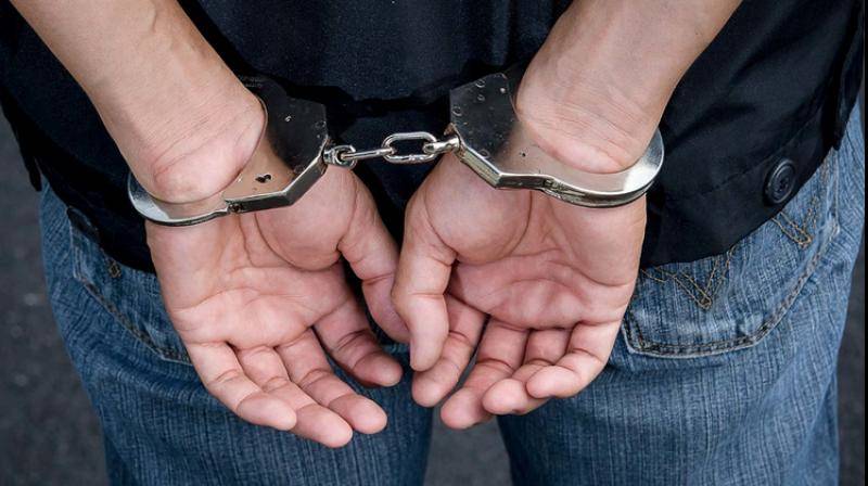 Fake FIA officer arrested in Karachi   