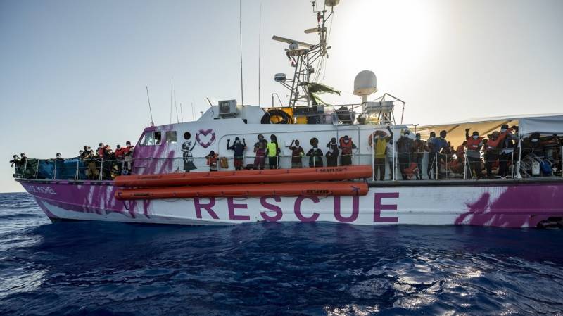 Italian coastguard rescues migrant boats near Lampedusa: report