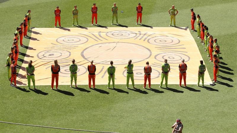 Australia cricketers to make barefoot anti-racism gesture