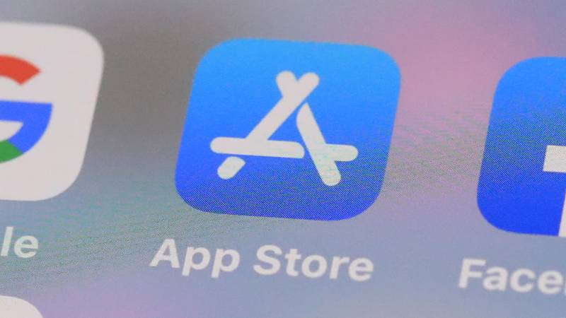 Apple to halve its cut from small app developers