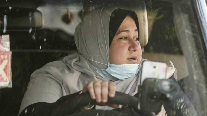 Meet Gaza's first woman taxi driver