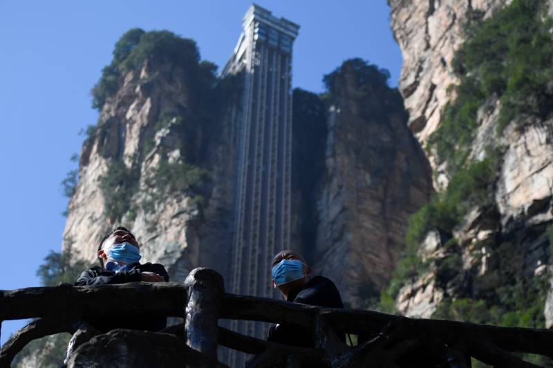 World's highest lift zips tourists up China's 'Avatar' cliff