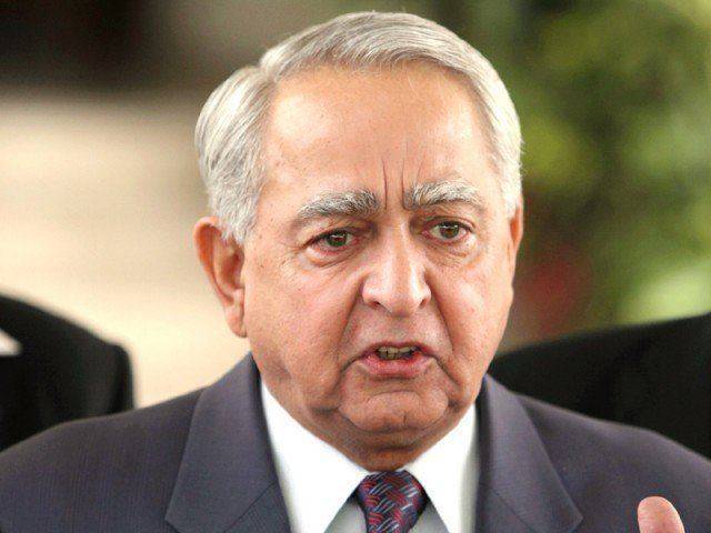 Former naval, NAB chief Fasih Bokhari passes away at Chak Shehzad