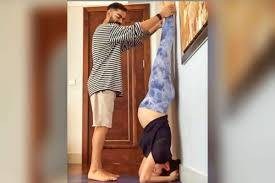 Anushka’s yoga pose not for all