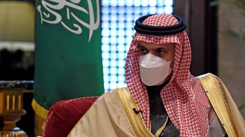 Saudi FM says allies 'on board' for resolution of Gulf crisis