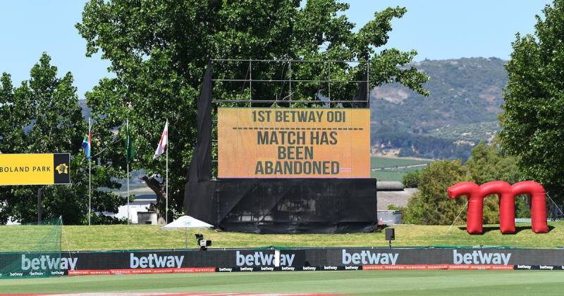 South Africa v England cricket match abandoned after new Covid-19 scare