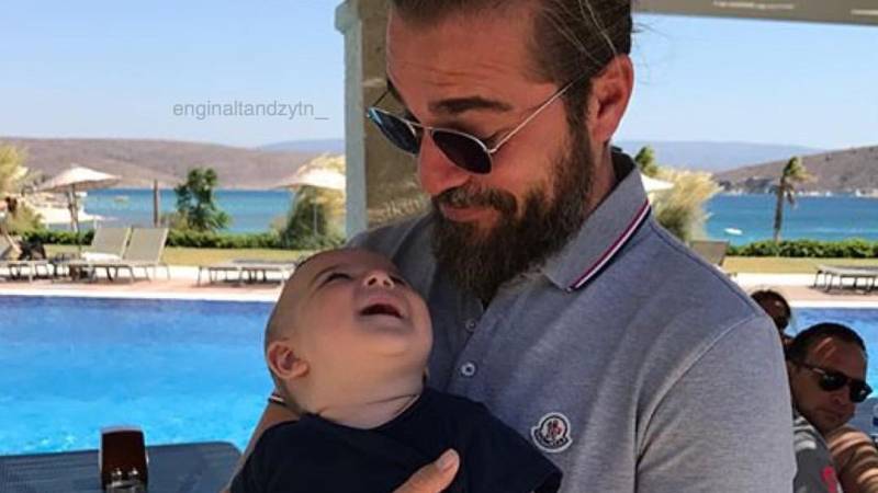 Ertugrul’s latest picture with son wins hearts of fans 