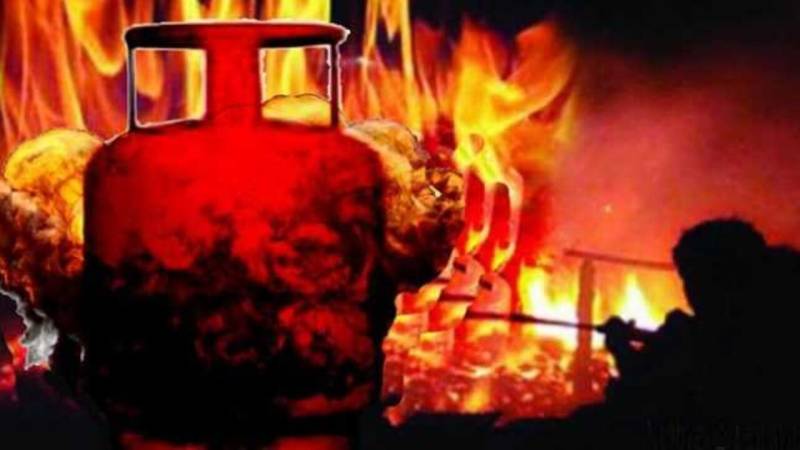 Four members of family die in gas cylinder blast