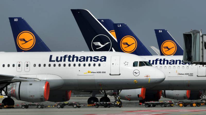 Lufthansa ground staff agree deal to avoid layoffs