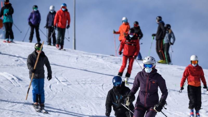 Austria ski resorts reopen despite looming third lockdown