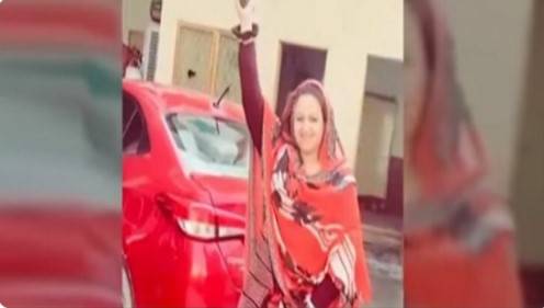 Pashto singer Neelum Gul drives into trouble over new car celebrations