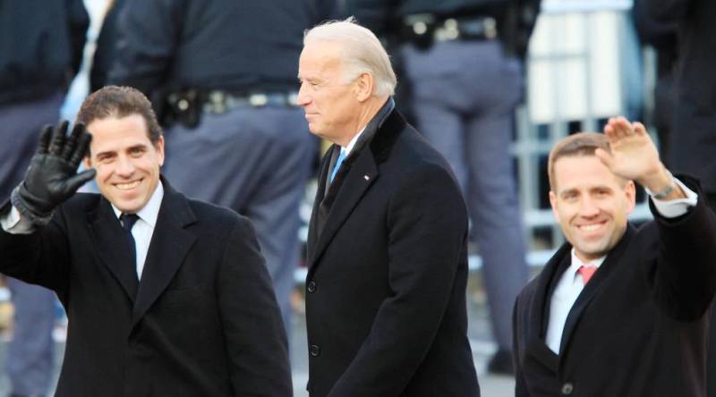 Favorite group of Biden's late son reunites for inauguration