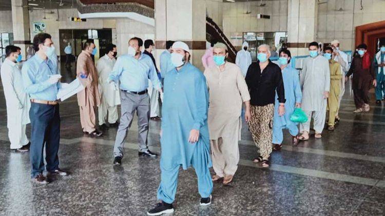 Pakistan issues new travel advisory for expats returning home