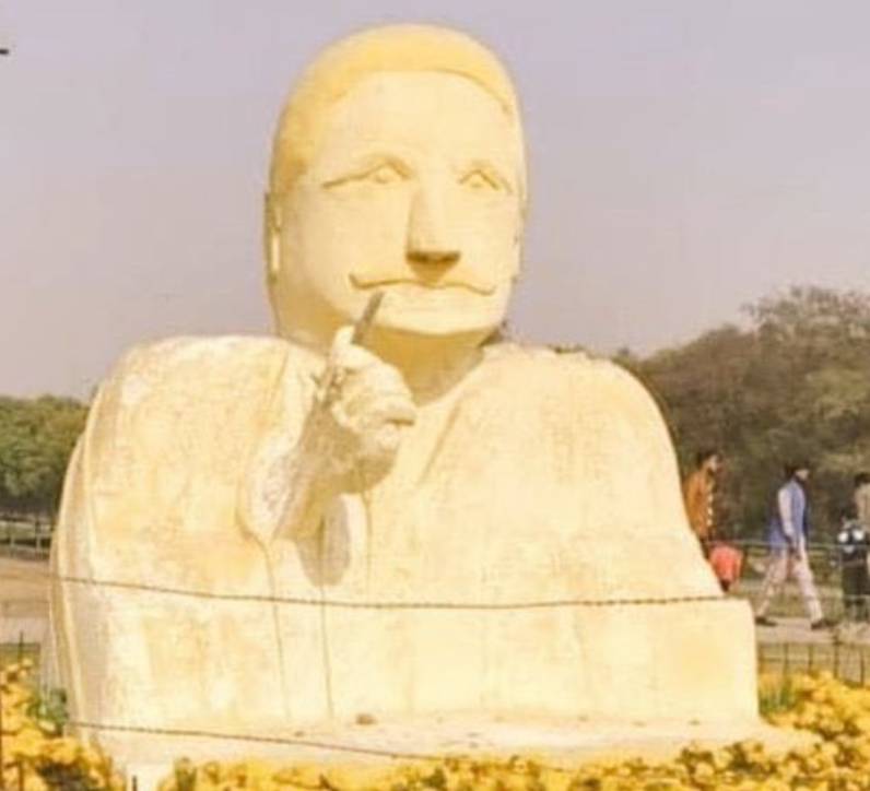 Allama Iqbal statue removed on CM Buzdar’s orders