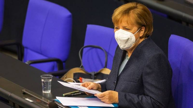 Merkel seeks to extend virus curbs as Germans grumble