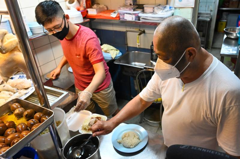 Young Singapore chefs serve up hope for street food's future