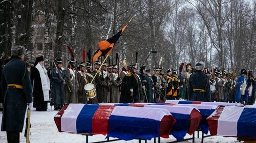 200 years after Napoleon defeat, Russia and France bury their dead